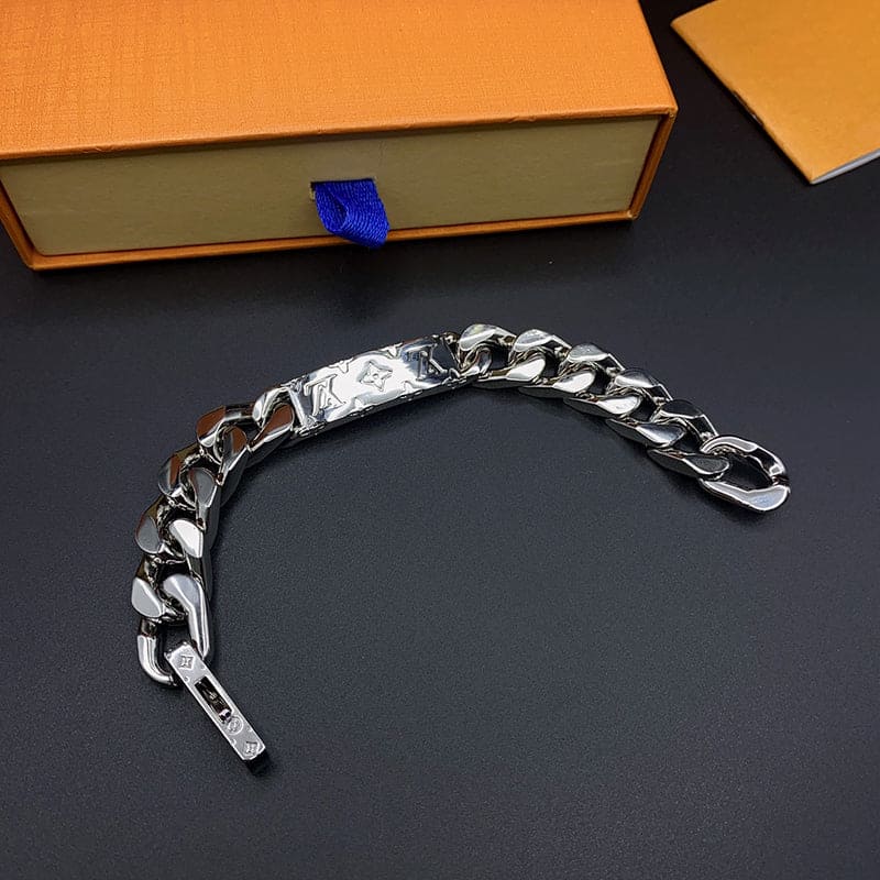 Louis Vuitton Monogram Logo Chain 18K Gold Bracelet