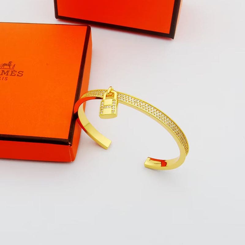 Hermes Kelly Clochette Diamond 18K Gold Bracelet