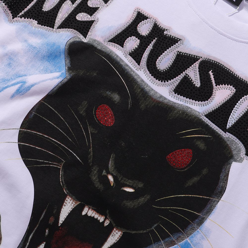 Life Hustlere Rhinestone Panther Graphic T-Shirt — fabric_closeup