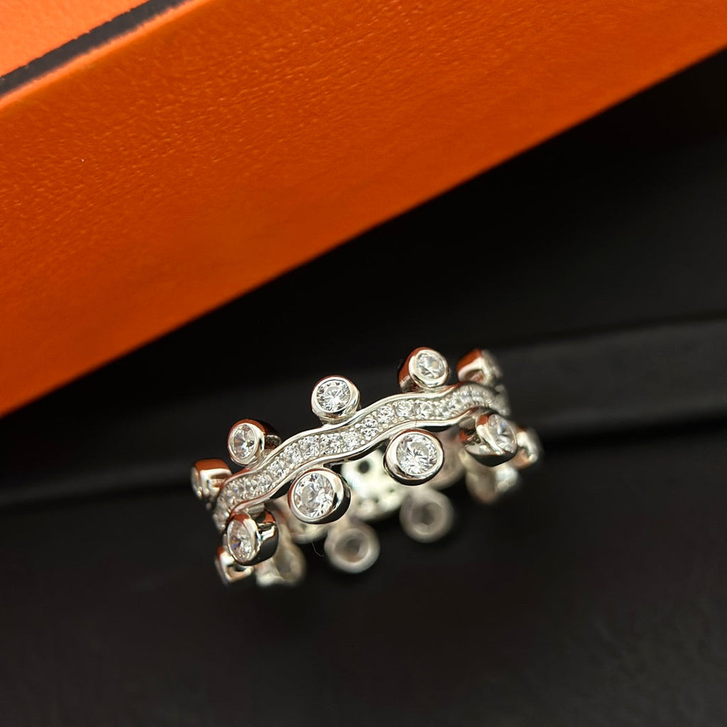 Hermes Vine Flower Dewdrops Diamond 18K Gold Ring