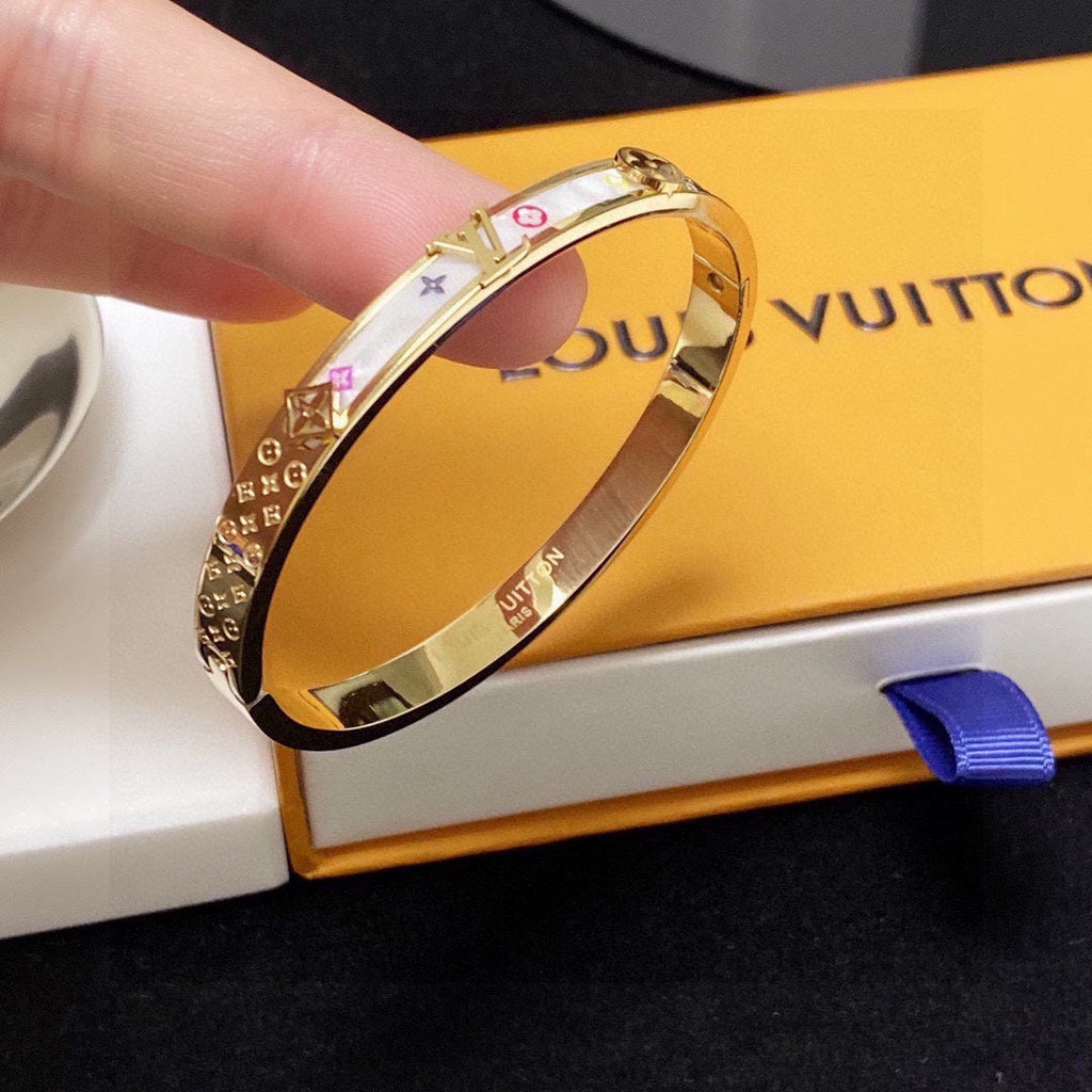 Louis Vuitton Idylle Blossom Pink 18K Gold Bracelet