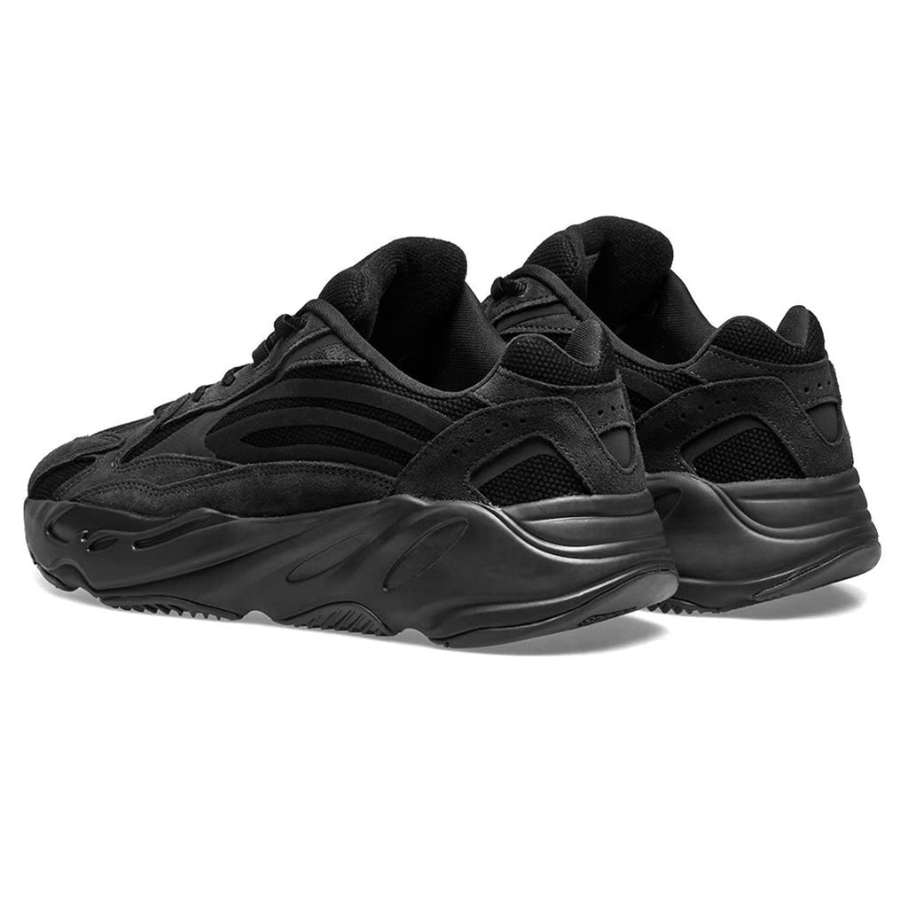 Adidas Yeezy Boost 700 V2 Vanta Sneakers